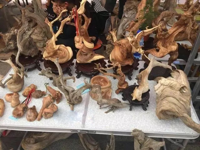 崖柏会展摆件