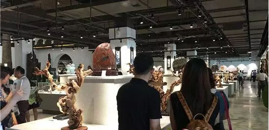 崖柏根雕会展